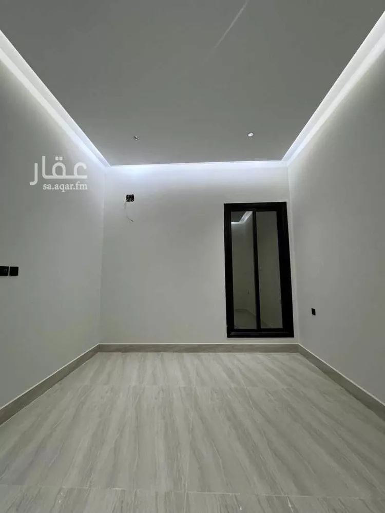 Floor for Sale in Riyadh Dirab 11