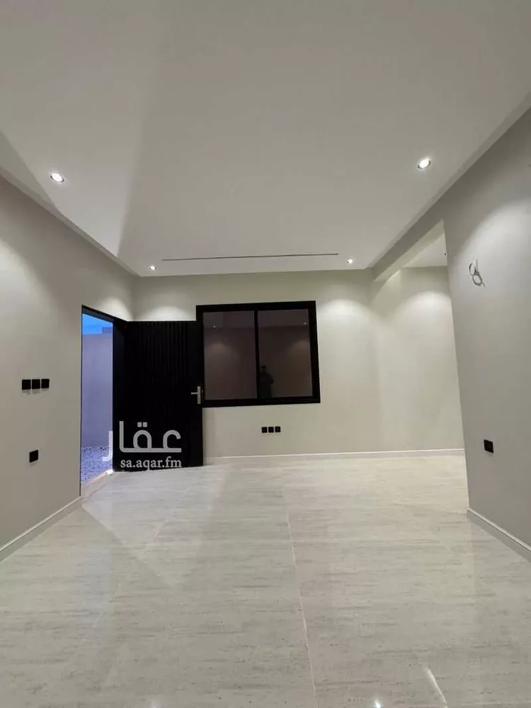Floor for Sale in Riyadh Dirab 6
