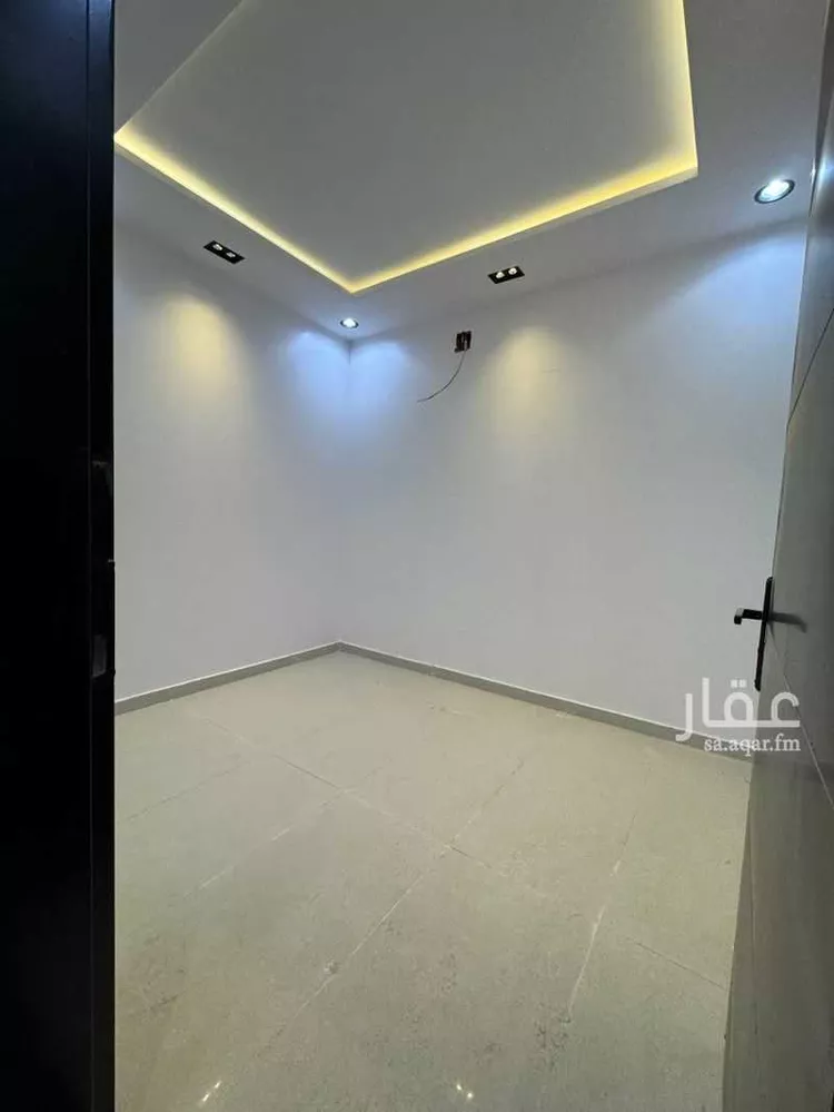 دور للبيع في شارع اكمل القرشي, حي بدر, مدينة الرياض, منطقة الرياض صورة 5