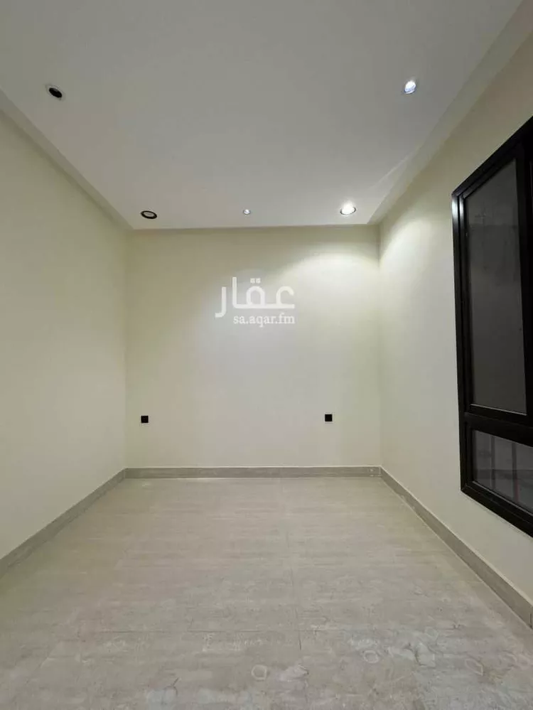 فيلا للبيع في شارع شارع ٤٠, حي بدر, مدينة الرياض, منطقة الرياض 14