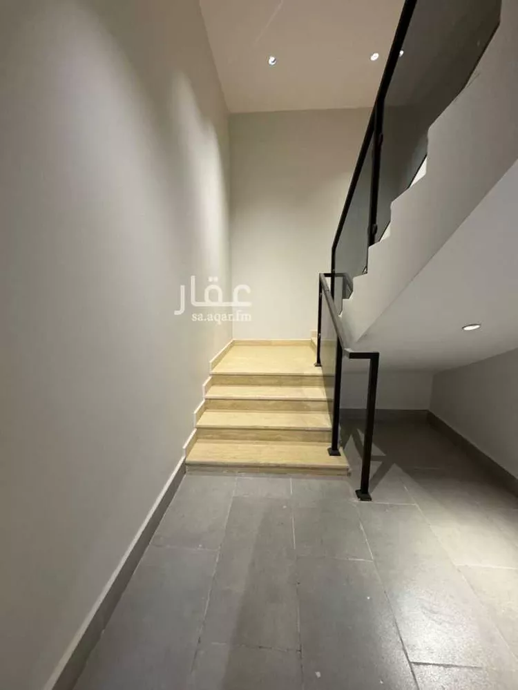 دور للبيع في شارع الحريق, حي ديراب, مدينة الرياض, منطقة الرياض صورة 3