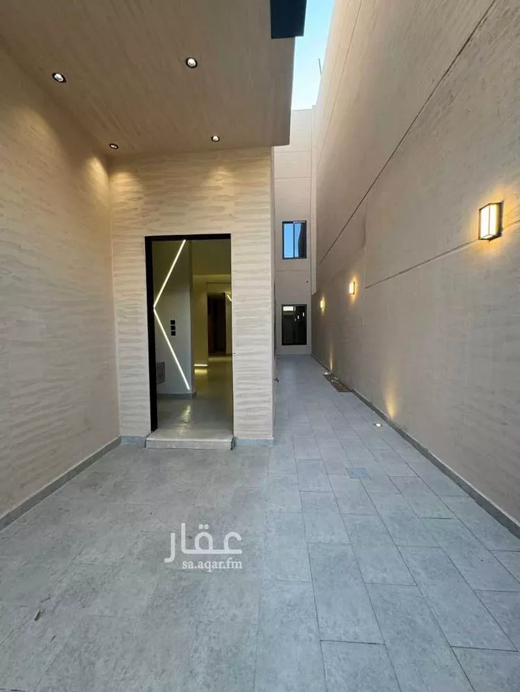 دور للبيع في شارع اكمل القرشي, حي بدر, مدينة الرياض, منطقة الرياض صورة 4