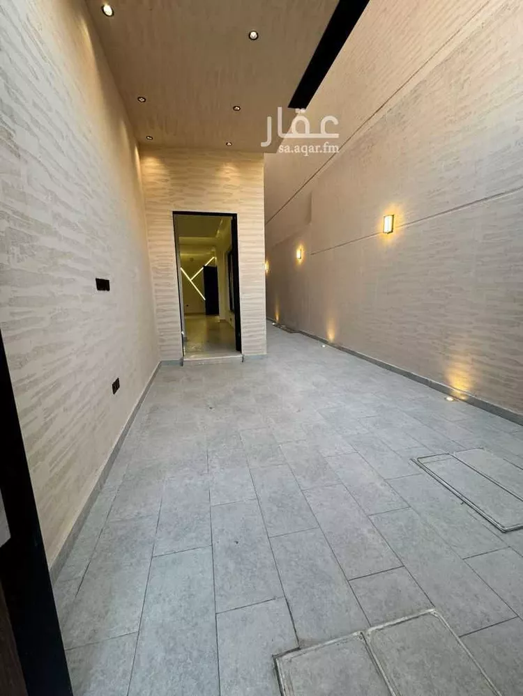 دور للبيع في شارع اكمل القرشي, حي بدر, مدينة الرياض, منطقة الرياض صورة 3