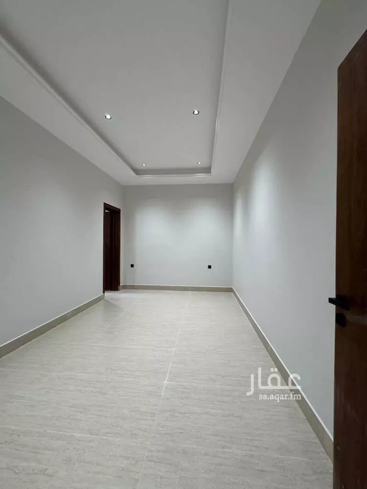 Floor for Sale in Riyadh Dirab 23