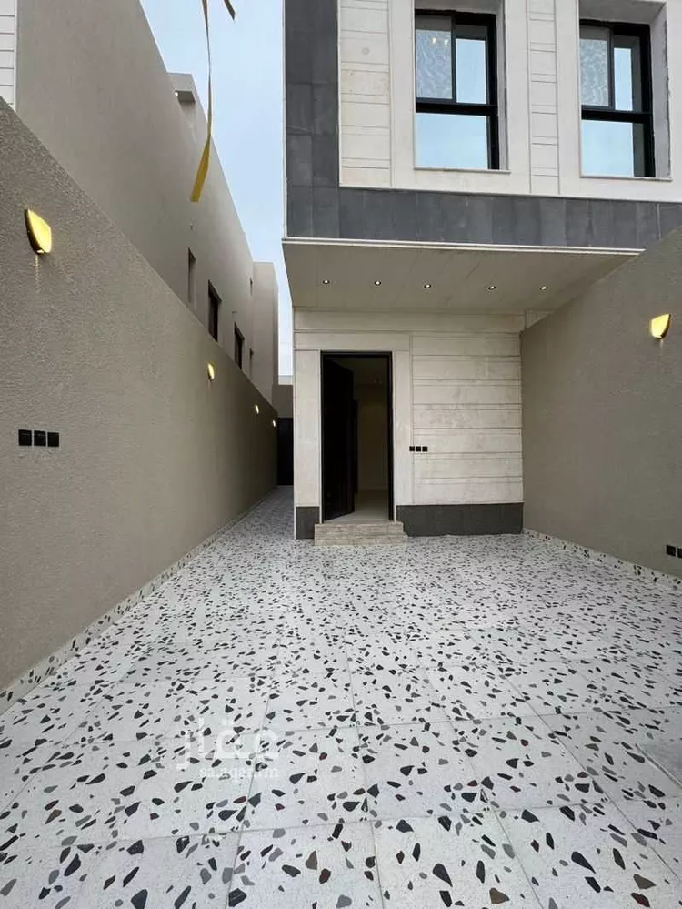 دور للبيع في شارع عبدالكريم الأنصاري, حي بدر, مدينة الرياض, منطقة الرياض صورة 2