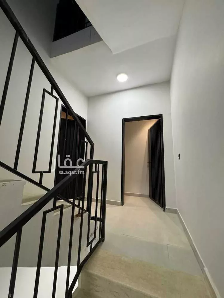 دور للبيع في شارع أبي القاسم بن مكي, حي طيبة, مدينة الرياض, منطقة الرياض صورة 2