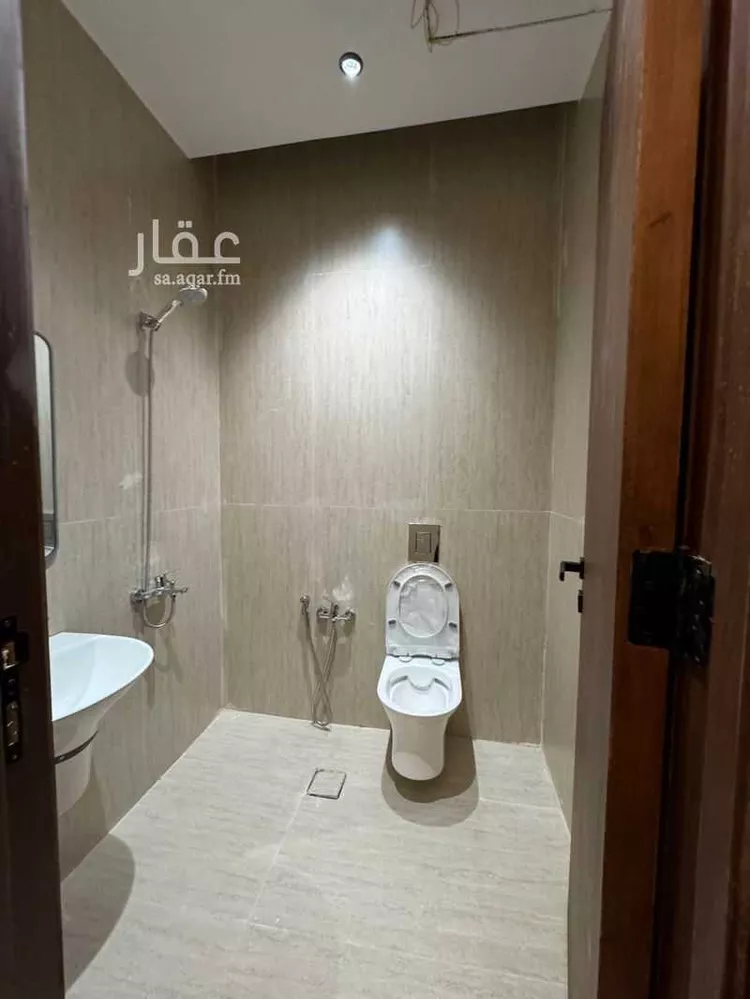 Floor for Sale in Riyadh Dirab 22