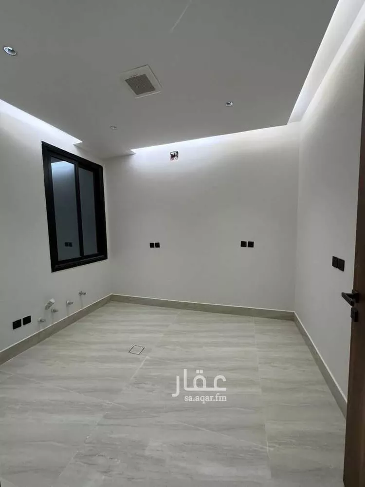 دور للبيع في شارع الحريق, حي ديراب, مدينة الرياض, منطقة الرياض 9