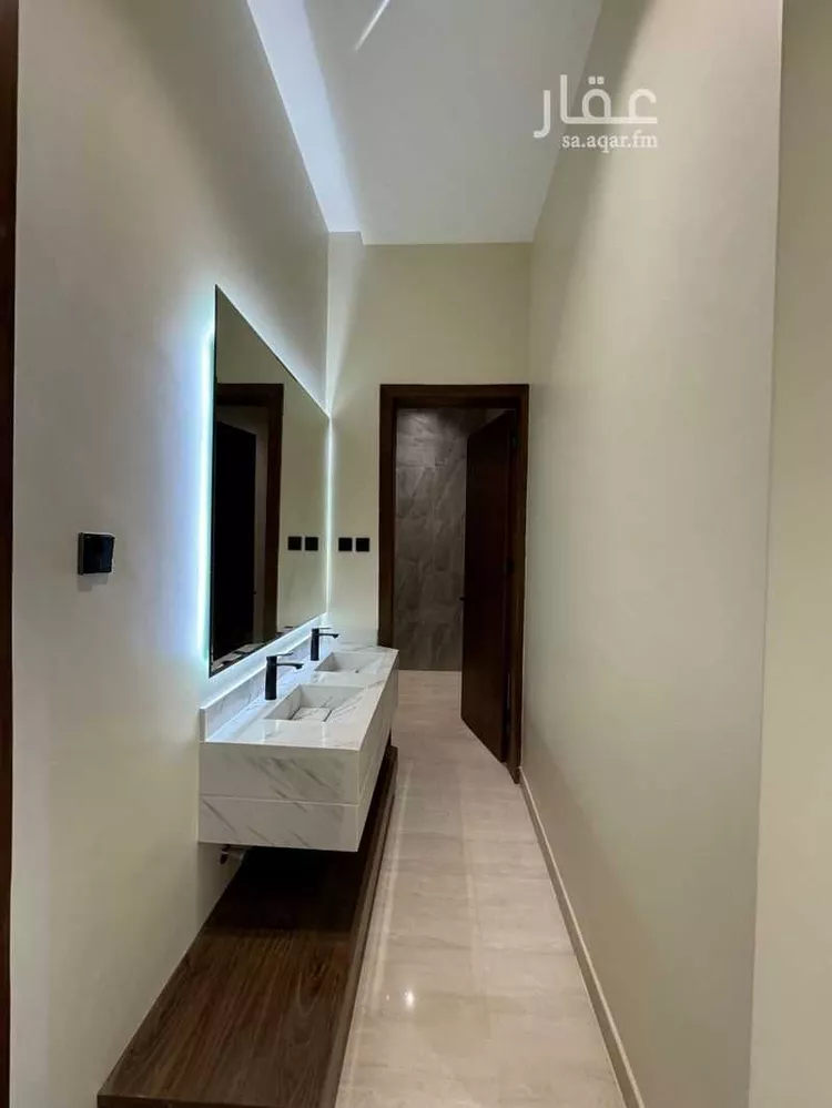 Floor for Sale in Riyadh Dirab 6