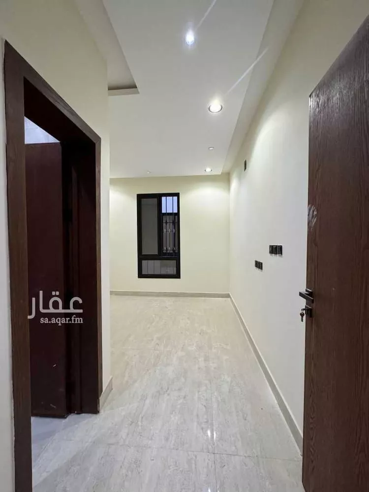 فيلا للبيع في شارع شارع ٤٠, حي بدر, مدينة الرياض, منطقة الرياض 15