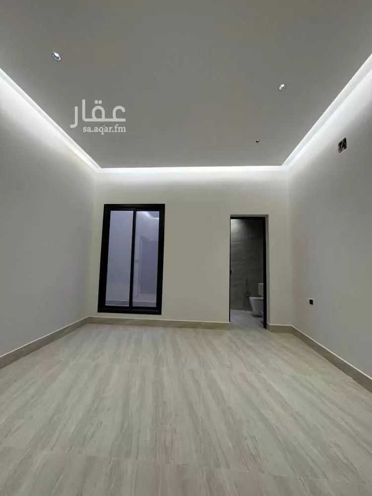 Floor for Sale in Riyadh Dirab 12