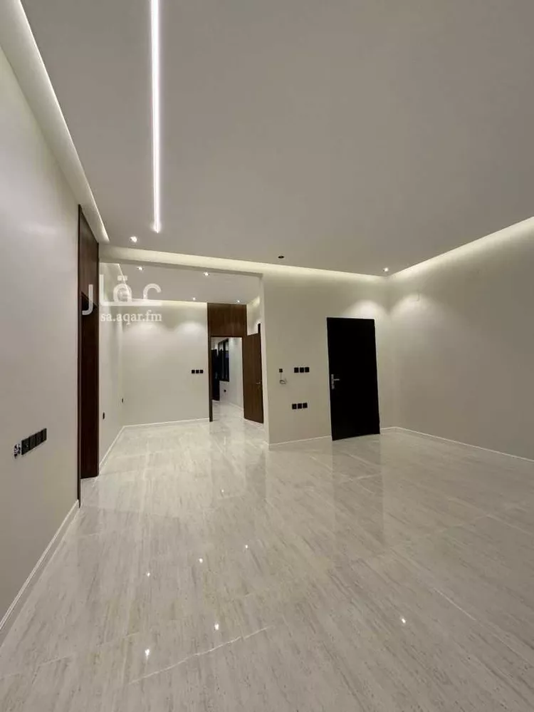 Floor for Sale in Riyadh Dirab 15