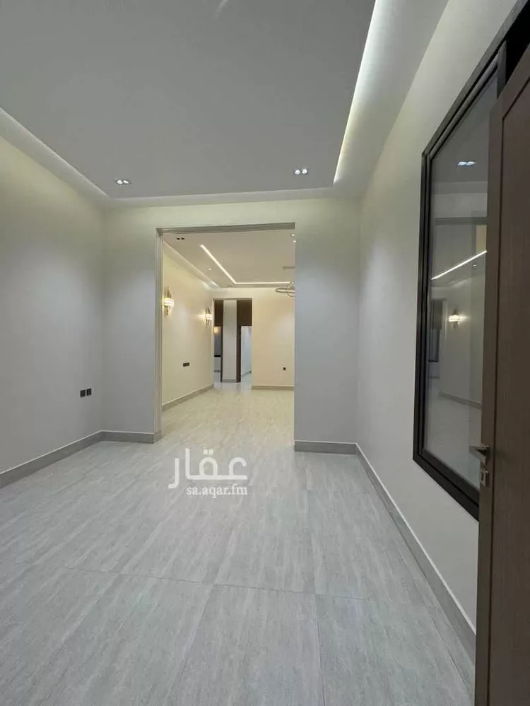 Floor for Sale in Riyadh Dirab 6