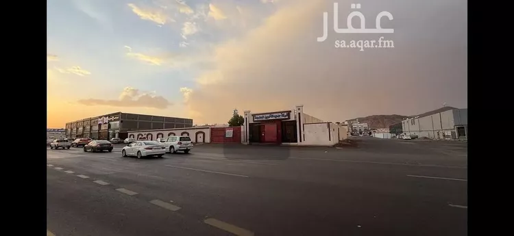 محل للبيع في شارع  البخاري, حي الدفاع, مدينة المدينة المنورة, منطقة المدينة المنورة صورة 2