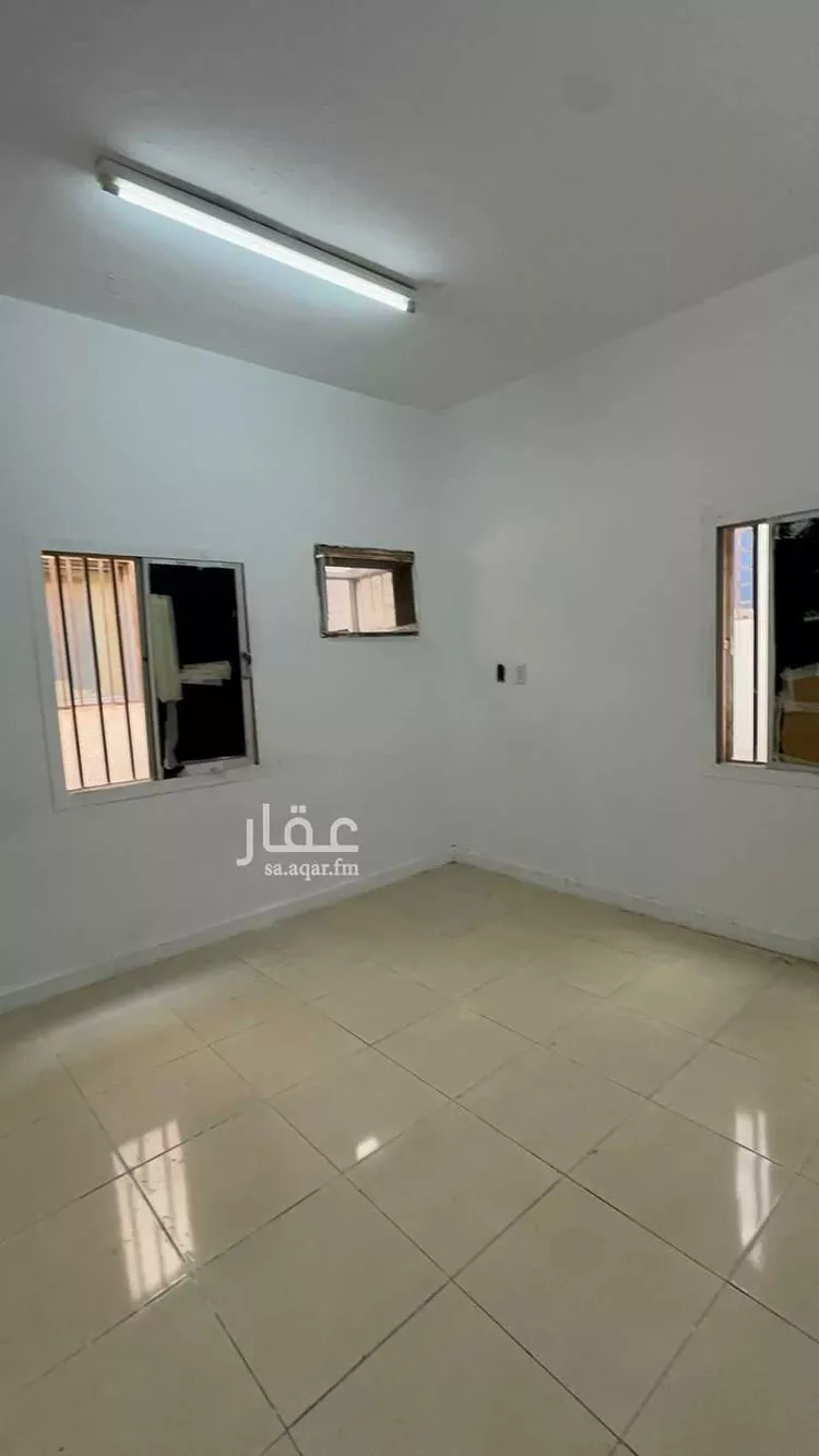 عمارة للإيجار في شارع عسير, حي الثقبة, مدينة الخبر, المنطقة الشرقية صورة 4