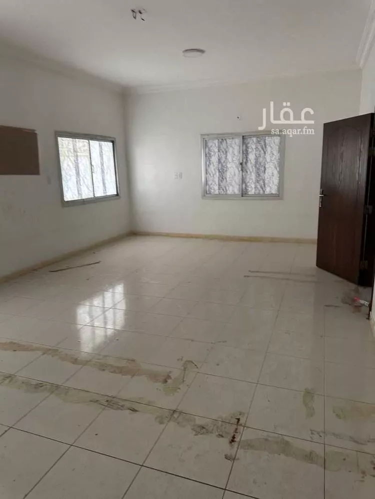عمارة للإيجار في شارع السابع والعشرون, حي الثقبة, مدينة الخبر, المنطقة الشرقية