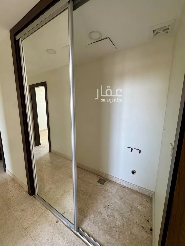 شقة للإيجار في شارع ابن بسام الاندلسي, حي البندرية, مدينة الخبر, المنطقة الشرقية 7