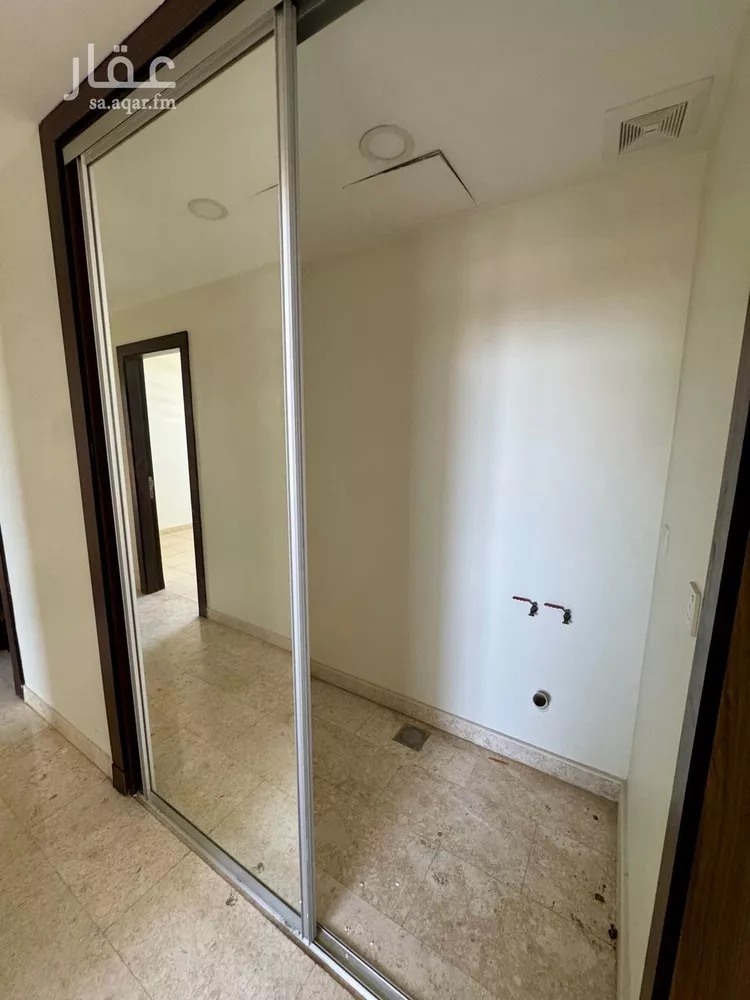 شقة للإيجار في شارع ابن بسام الاندلسي, حي البندرية, مدينة الخبر, المنطقة الشرقية 6