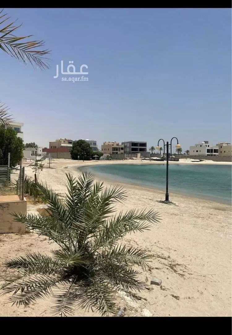 فيلا للبيع في شارع الدمام 994, حي شاطئ نصف القمر, مدينة الدمام, المنطقة الشرقية صورة 2