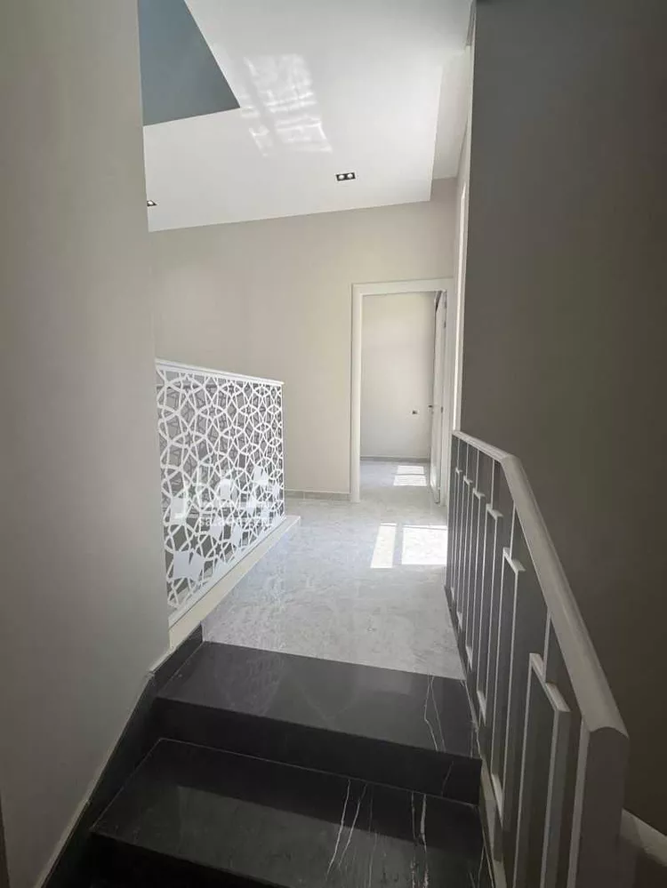 دور للبيع في شارع الجارود السلمي, حي عكاظ, مدينة الرياض, منطقة الرياض صورة 3