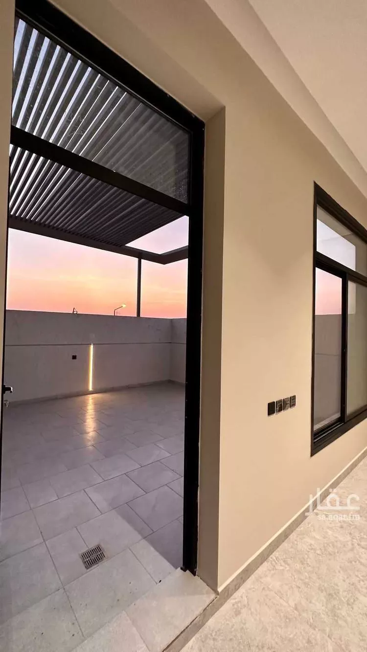 دور للبيع في شارع الجارود السلمي, حي عكاظ, مدينة الرياض, منطقة الرياض