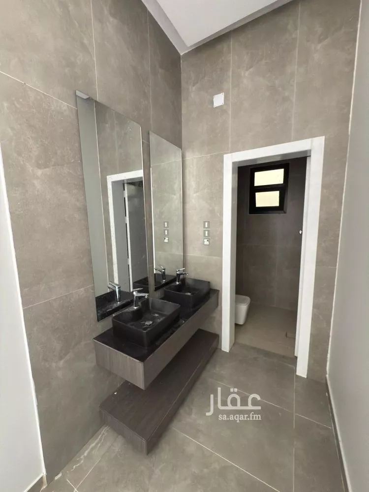 فيلا للبيع في شارع ابن الصاحب, حي الورود, مدينة الخرج, منطقة الرياض صورة 5