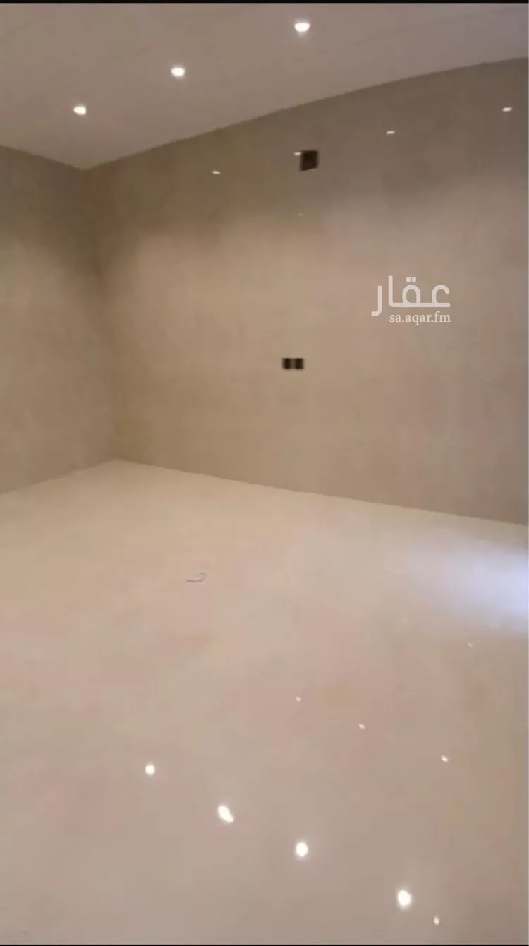 دور للبيع في شارع أحمد القروي, حي عكاظ, مدينة الرياض, منطقة الرياض صورة 5