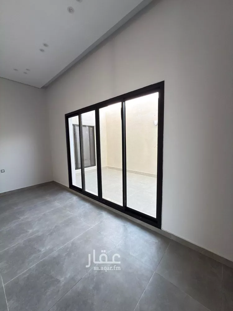 فيلا للبيع في شارع ابن الصاحب, حي الورود, مدينة الخرج, منطقة الرياض صورة 2