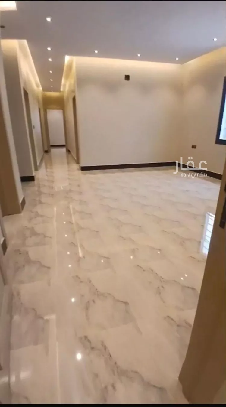 دور للبيع في شارع أحمد القروي, حي عكاظ, مدينة الرياض, منطقة الرياض 8