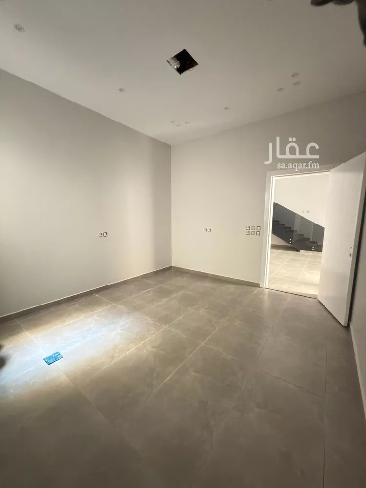 فيلا للبيع في شارع ابن الصاحب, حي الورود, مدينة الخرج, منطقة الرياض صورة 5