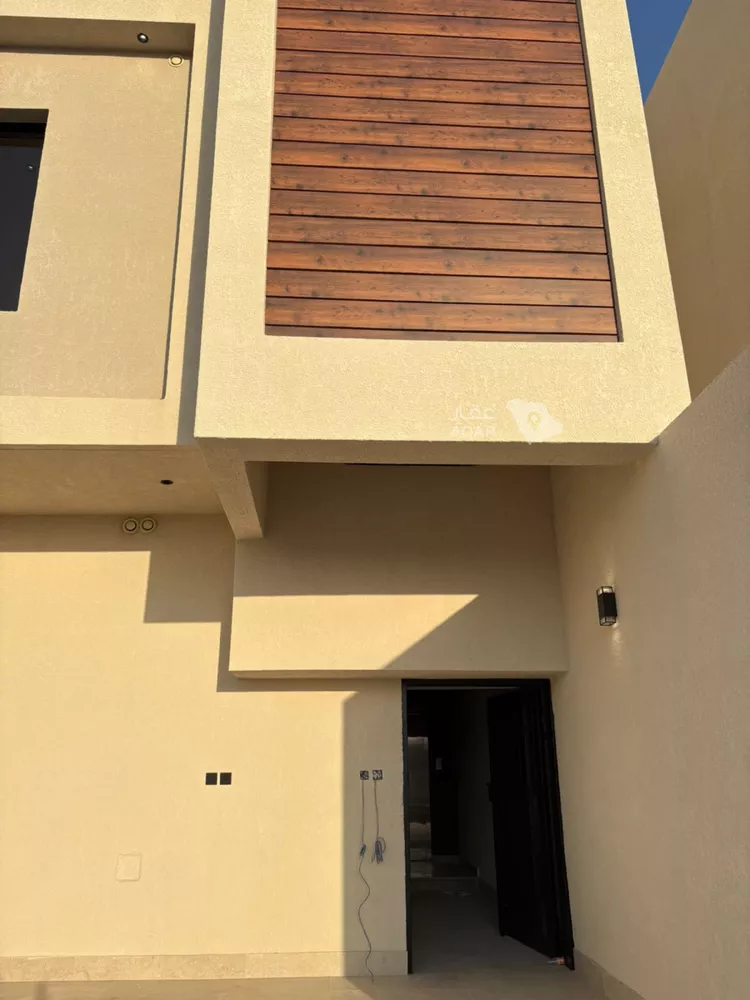 دور للبيع في شارع حسان بن يحيى رفه, حي العوالي, مدينة الرياض, منطقة الرياض