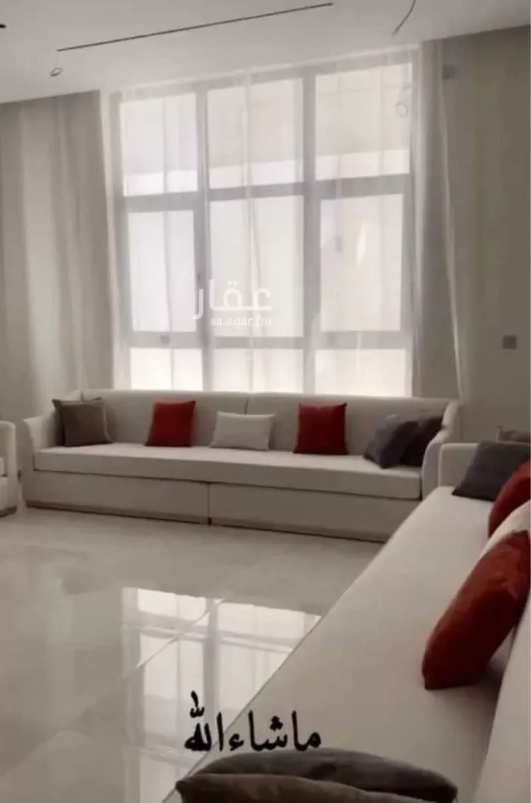 فيلا للبيع في شارع شعيب بن سليم البصري, حي الملك فهد, مدينة المدينة المنورة, منطقة المدينة المنورة 1 صورة