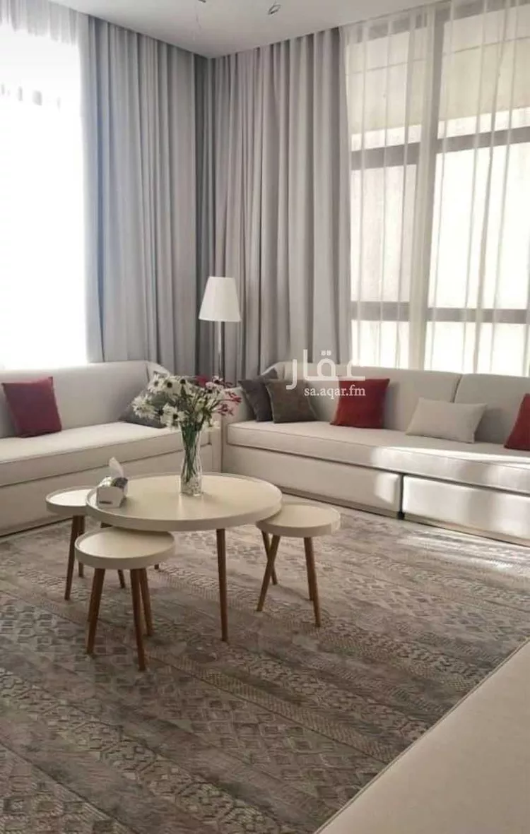 فيلا للبيع في شارع شعيب بن سليم البصري, حي الملك فهد, مدينة المدينة المنورة, منطقة المدينة المنورة صورة 2