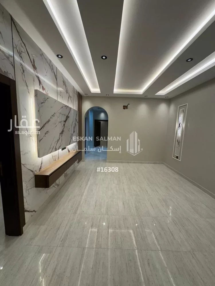 شقة للبيع في شارع نصر الله الدينوري, حي السويس 1, مدينة جازان, منطقة جازان صورة 3