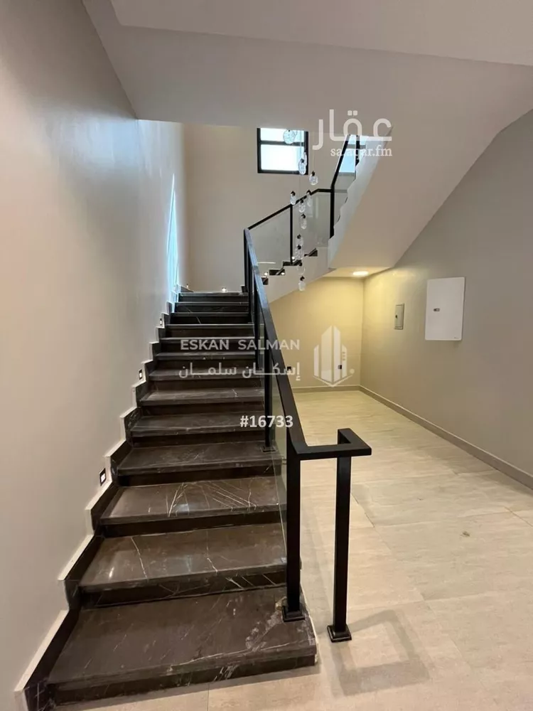 فيلا للبيع في شارع وادي الساحل, حي الرمال, مدينة الرياض, منطقة الرياض صورة 4