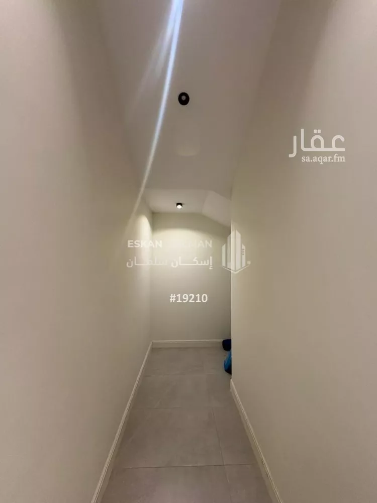 فيلا للبيع في شارع شارع يوسف الجد, حي المهدية, مدينة الرياض, منطقة الرياض 11
