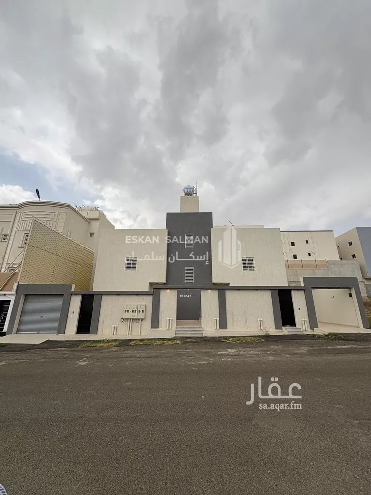 شقة للبيع في شارع شارع العاقولة, حي العقيق, مدينة ابها, منطقة عسير