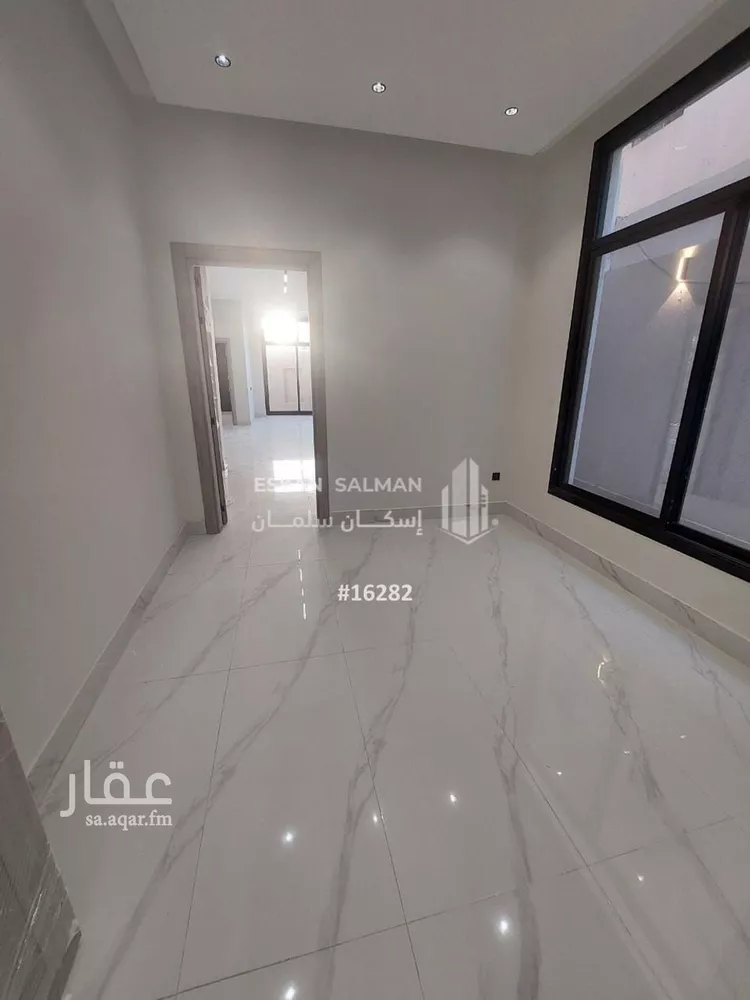 فيلا للبيع في شارع حسين سرحان, حي العوالي, مدينة الرياض, منطقة الرياض صورة 3