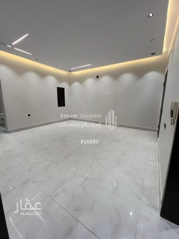 دور للبيع في شارع حسين باسلامه, حي الرمال, مدينة الرياض, منطقة الرياض صورة 3