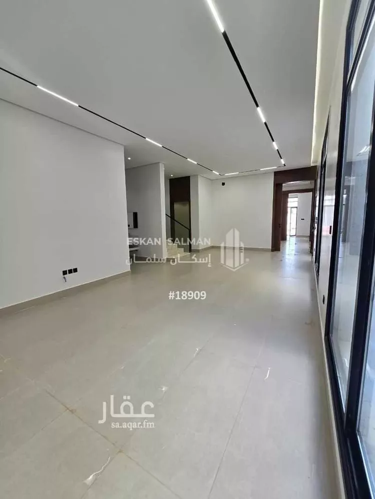 فيلا للبيع في شارع أحمد بن داود المالكي, حي المعيزيلة, مدينة الرياض, منطقة الرياض صورة 5