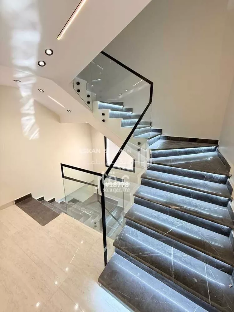 فيلا للبيع في شارع رقم 13, حي الندوة, مدينة الرياض, منطقة الرياض صورة 2