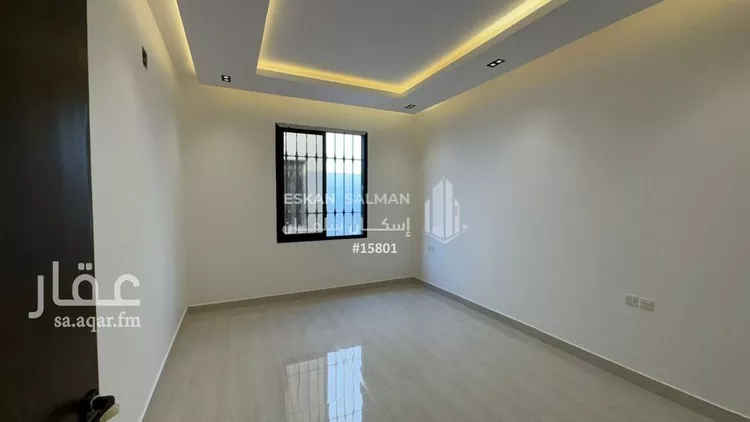 فيلا للبيع في شارع الأمير عبدالله بن سعود بن عبدالله صنيت, حي بدر, مدينة الرياض, منطقة الرياض صورة 2