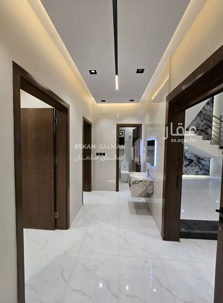 فيلا للبيع في شارع المروج 9, حي المروج, مدينة صامطة, منطقة جازان صورة 5