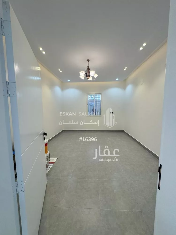 فيلا للبيع في شارع عبدالله بن الحارث, حي الروضة, مدينة سراة عبيدة, منطقة عسير صورة 3