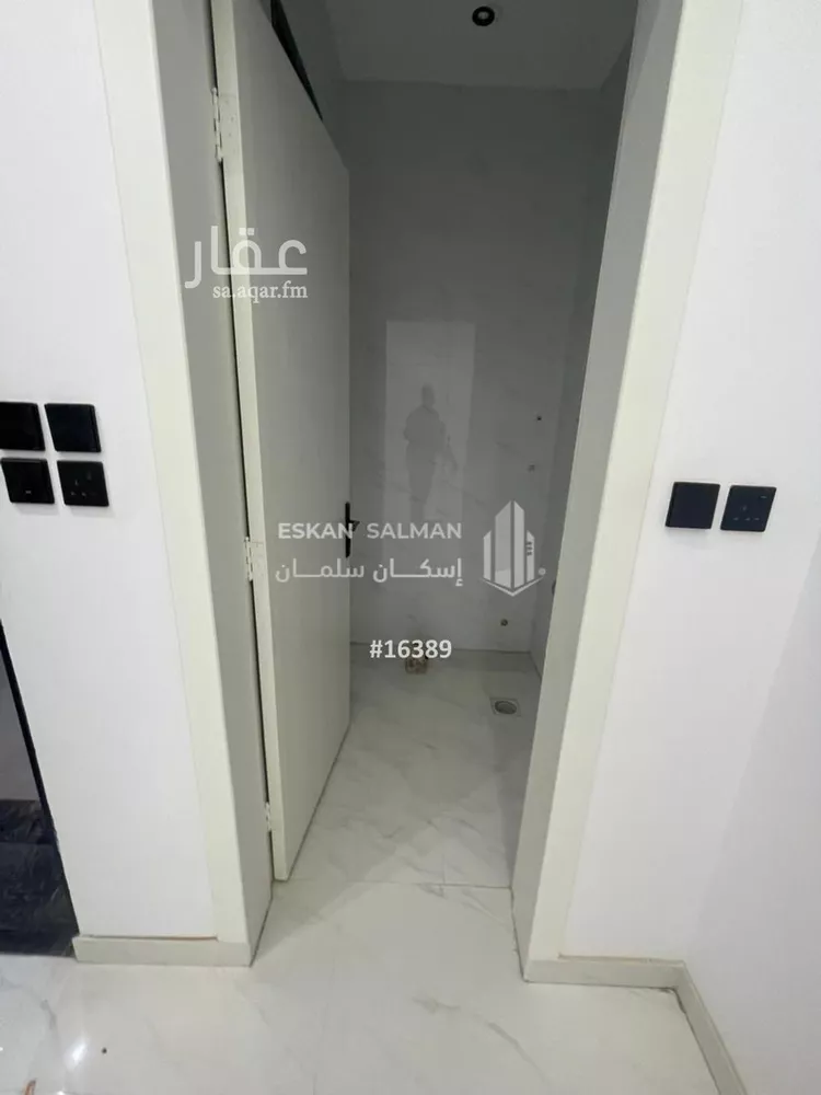 دور للبيع في شارع قيس بن الملوح, حي الرمال, مدينة الرياض, منطقة الرياض صورة 3
