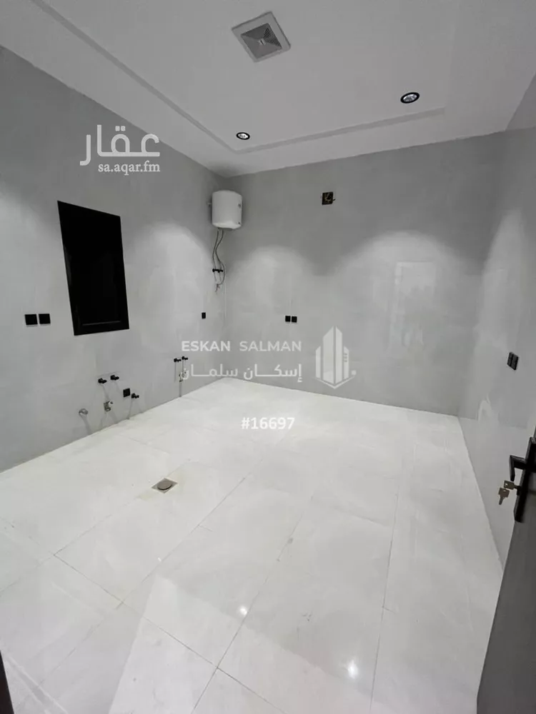 دور للبيع في شارع حسين باسلامه, حي الرمال, مدينة الرياض, منطقة الرياض صورة 2