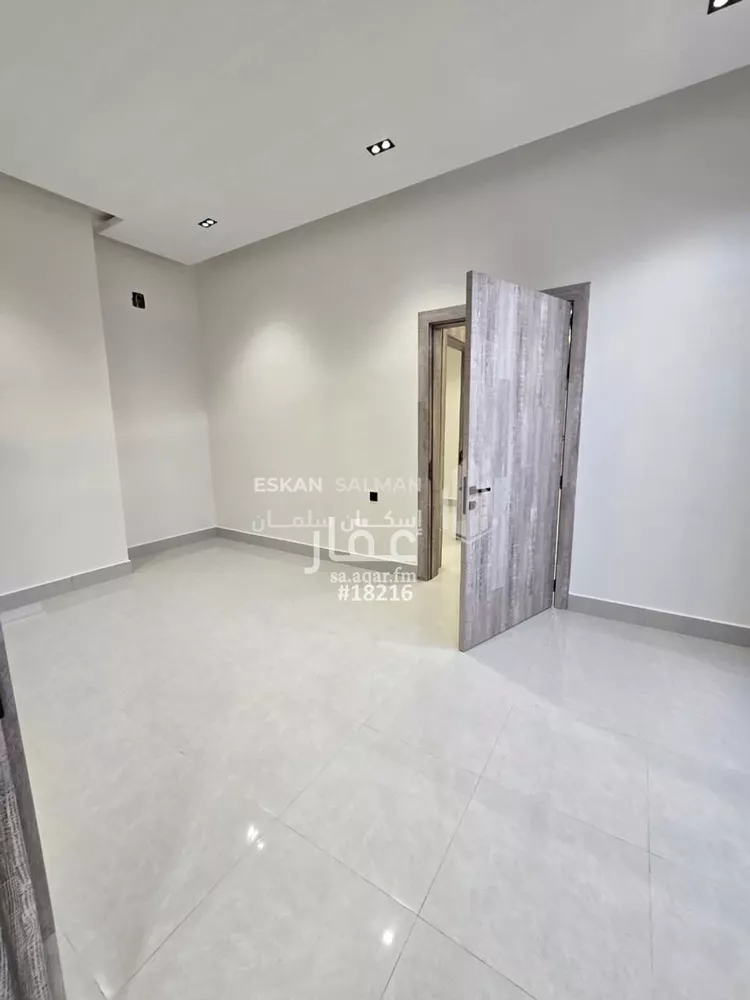 دور للبيع في شارع المحدار, حي المعيزيلة, مدينة الرياض, منطقة الرياض صورة 2