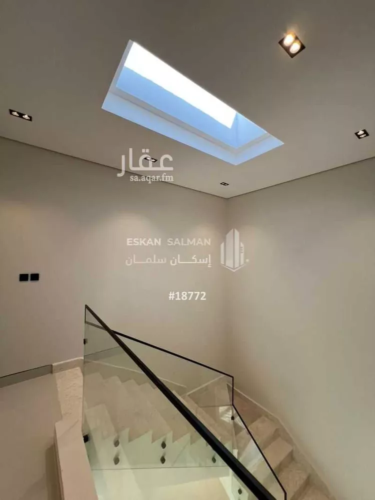 فيلا للبيع في شارع زياد بن أيوب, حي الرمال, مدينة الرياض, منطقة الرياض صورة 2