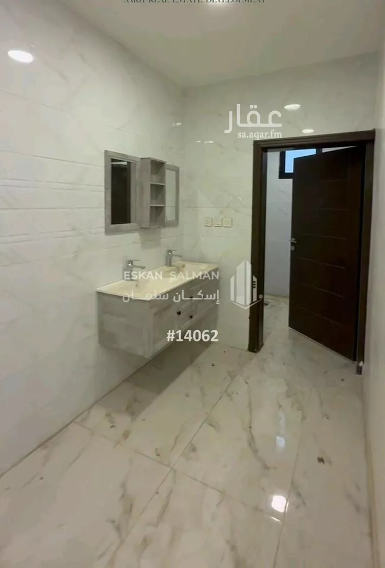 فيلا للبيع في شارع الحسين ابن هيثم, حي الرمال, مدينة بريده, منطقة القصيم صورة 4