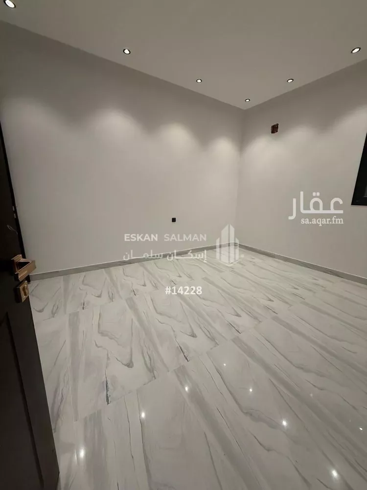 دور للبيع في شارع محمد السلمانى, حي الرمال, مدينة الرياض, منطقة الرياض صورة 3